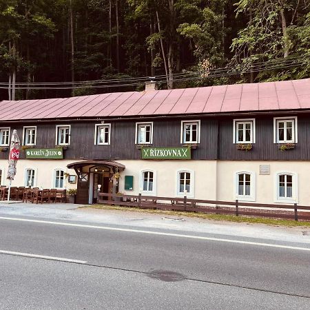Pod Svatou Annou - Penzion A Rizkovna Horní Maršov Eksteriør billede